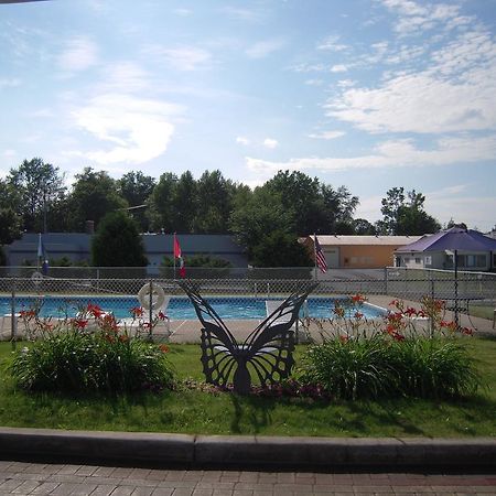 Travelodge Inn & Suites Latham Zewnętrze zdjęcie